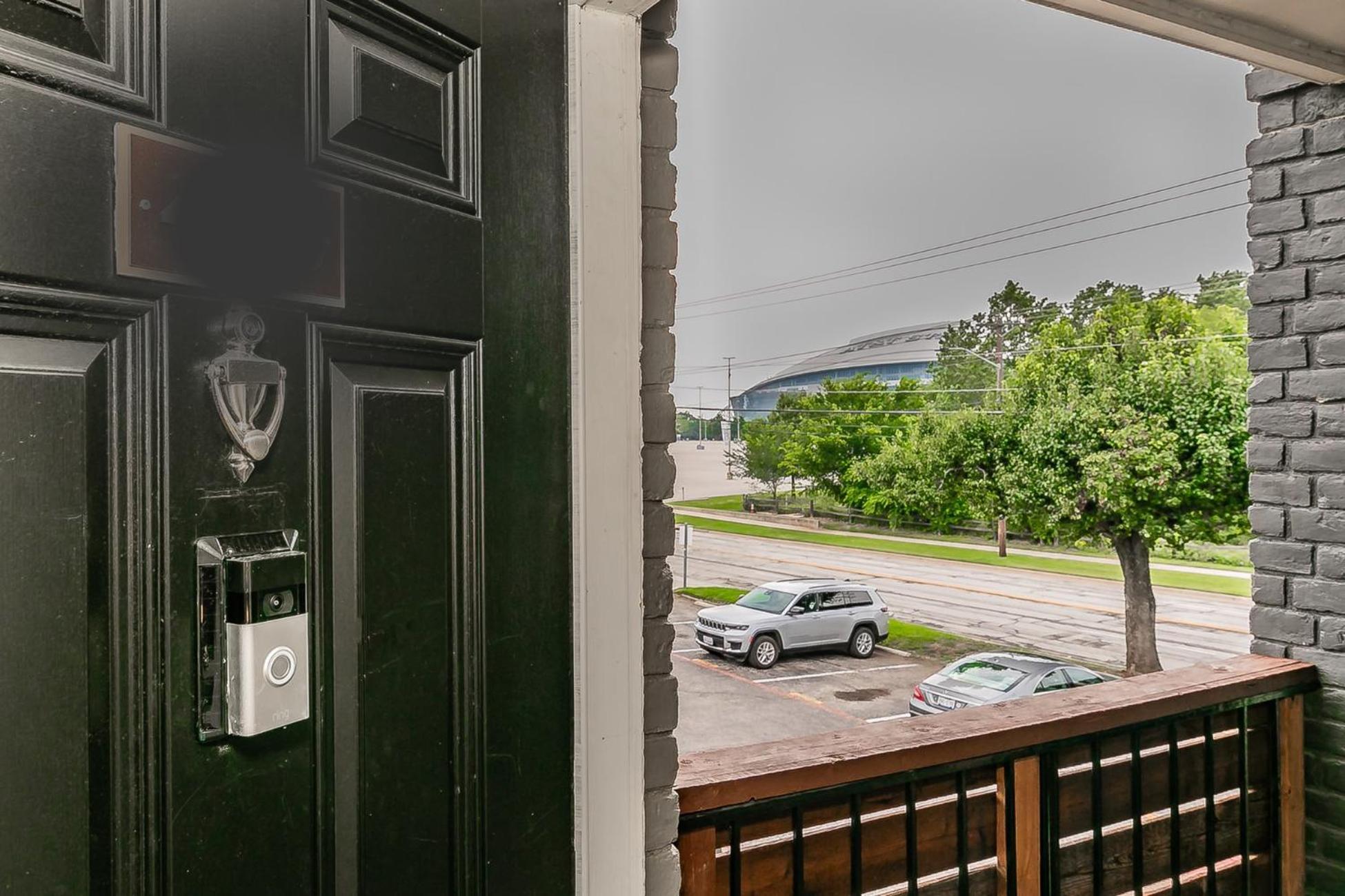 Cozy 2Br Farmhouse Apt - Sleeps 8 - Free Parking! Arlington Exterior photo